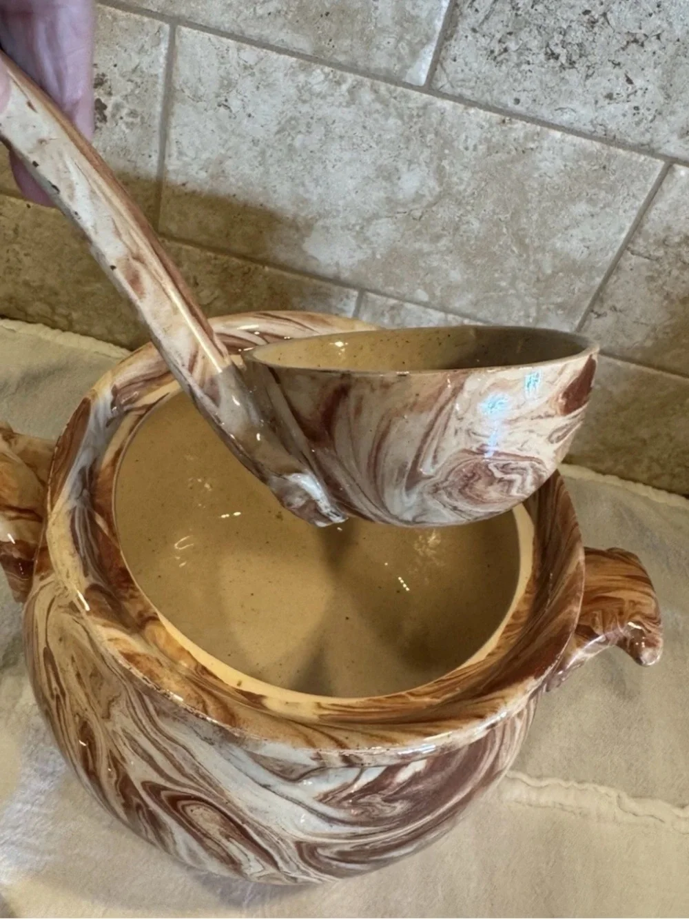 Vintage Emil Cahoy Marblestone Soup Tureen Lid Ladle Brown Swirl SD